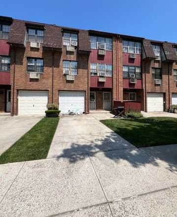 156-11 78th street, Howard Beach, NY 14809