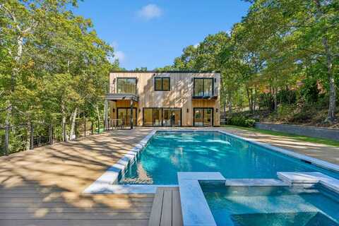 125 Laurel Valley Drive, Sag Harbor, NY 11963