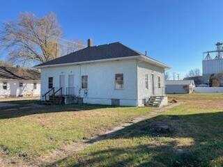 221 E 2nd Street, Ainsworth, NE 69210