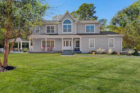 153 Newtown Road, Hampton Bays, NY 11946