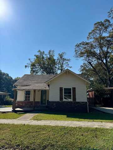 311 College, Winona, MS 38967