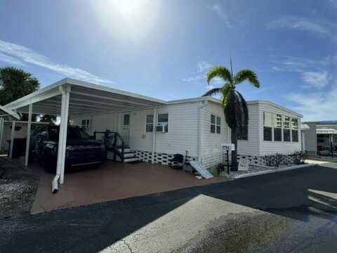 1375 Pasadena Ave. S., South Pasadena, FL 33707
