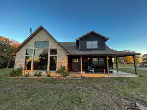 8667 Hardwood Rd., Atoka, OK 74525