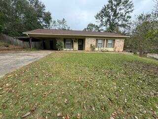 769 White Circle, Grenada, MS 38901