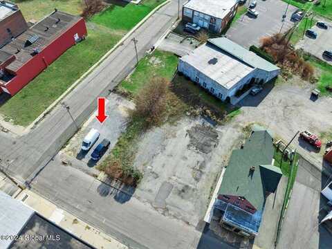 16 Washington St, Gloversville, NY 12078