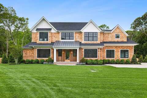 5 White Oak Lane, Southampton, NY 11968