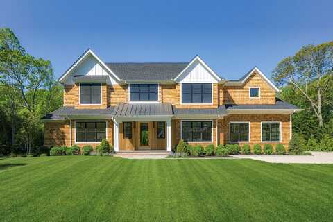5 White Oak Lane, Southampton, NY 11968