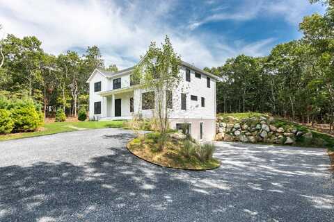 49 Cosdrew Lane, East Hampton, NY 11937