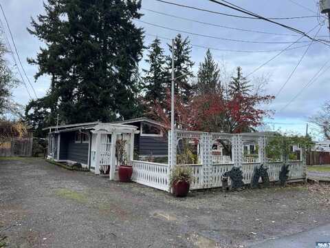 131 Wilcox Lane, Sequim, WA 98382