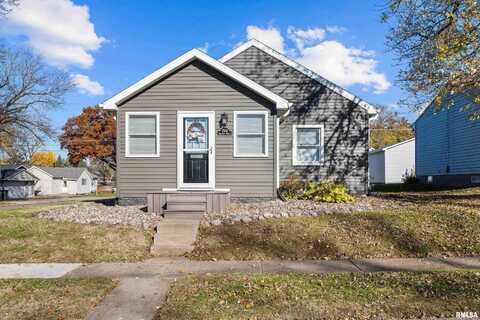 2504 BELLEVUE Avenue, Bettendorf, IA 52722