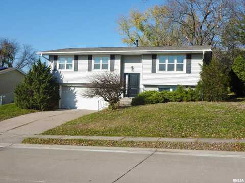 2510 W 44TH Street, Davenport, IA 52806