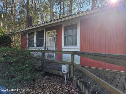 136 Barton Circle, Bartonsville, PA 18321