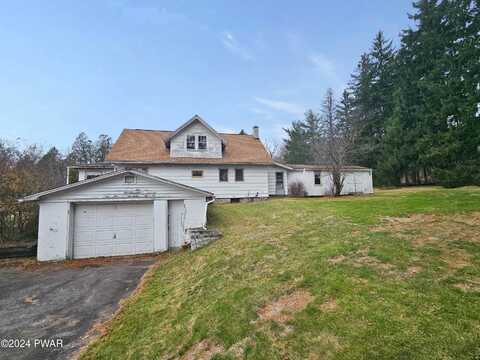 1524 Rt 507, Greentown, PA 18426