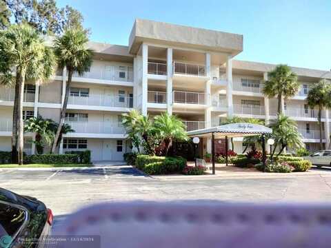 3051 S Palm Aire Dr, Pompano Beach, FL 33069