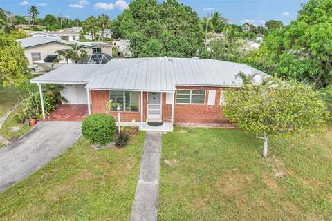 300 Cavalier Rd, Palm Springs, FL 33461
