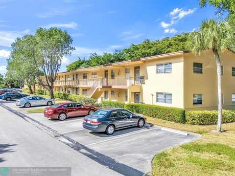 7640 NW 1st St, Margate, FL 33063