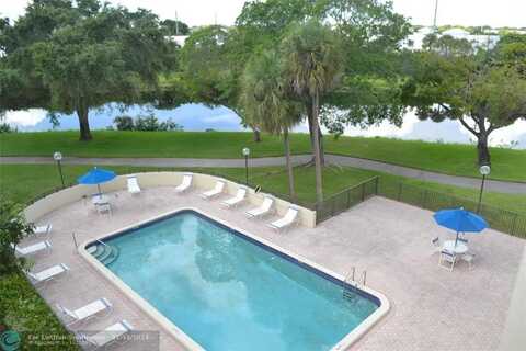 2320 S Cypress Bend Dr, Pompano Beach, FL 33069