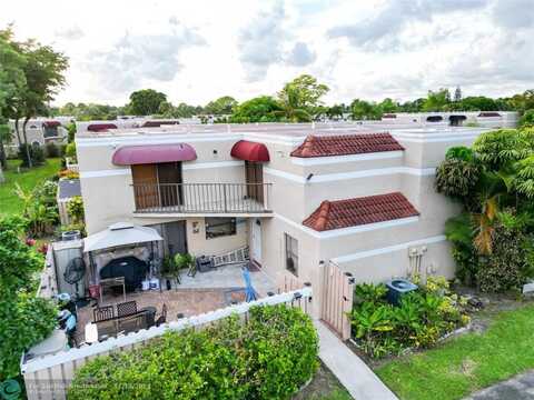 3955 Village Dr, Delray Beach, FL 33445