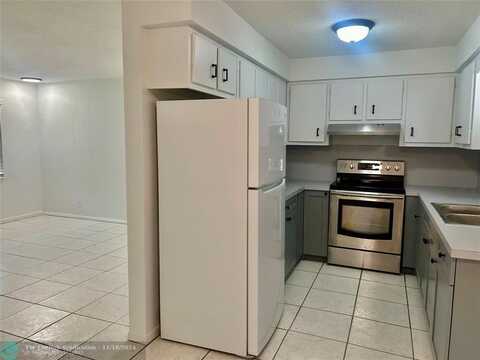 1121 SE 22nd Ave, Pompano Beach, FL 33062