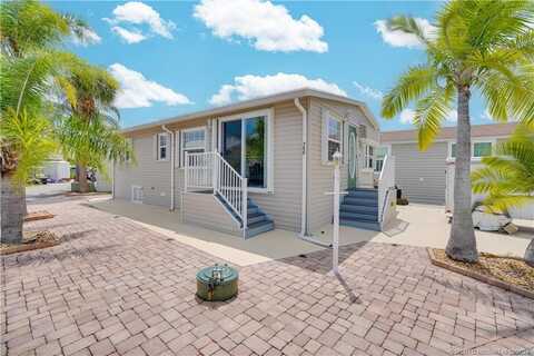 755 Nettles Blvd, Jensen Beach, FL 34957