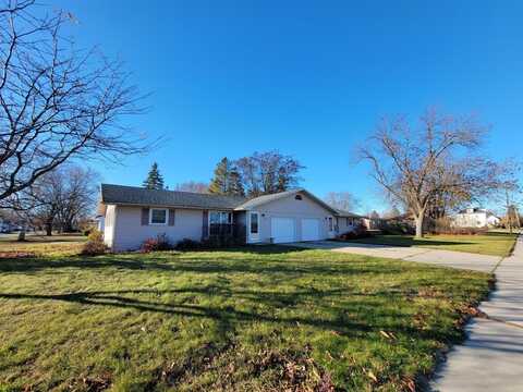 325 S WISCONSIN Street, PULASKI, WI 54162