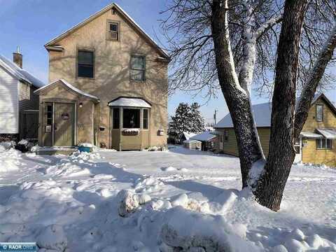 124 3rd Street, Chisholm, MN 55719