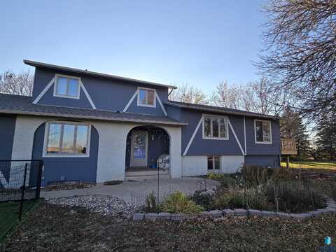 24769 475th Ave, Dell Rapids, SD 57022