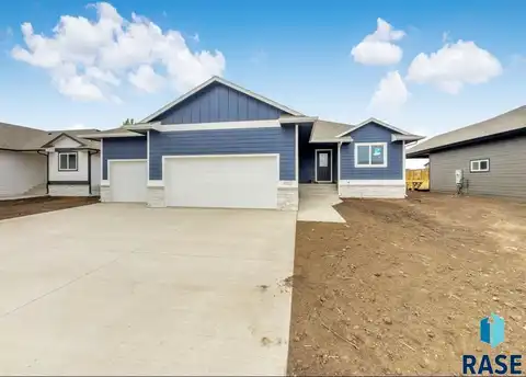 1002 Birch St, Harrisburg, SD 57032