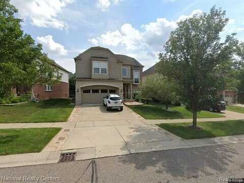 45272 Bartlett Dr, Novi, MI 48377