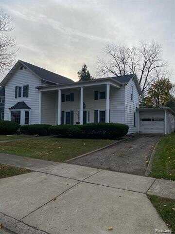 325 PEARL Street, Caro, MI 48723