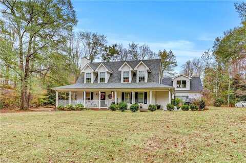 7458 Mill Creek Dr, Zuni, VA 23898