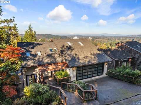 1060 UPPER DEVON LN, Lake Oswego, OR 97034