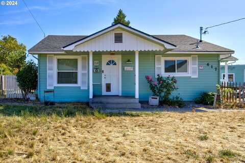 617 NE CHANNON AVE, Roseburg, OR 97470