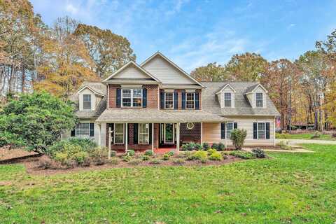 125 Backcove DR, Moneta, VA 24121