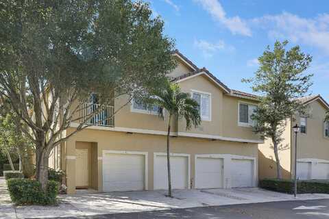 158 Village Boulevard, Tequesta, FL 33469