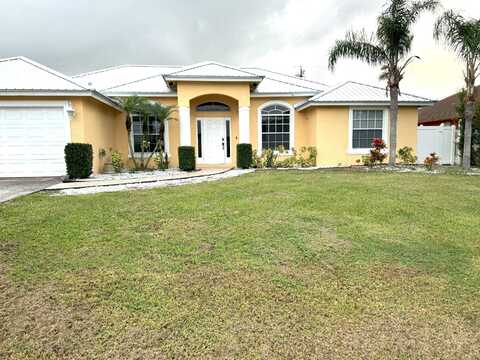 1082 SW Del Rio Boulevard, Port Saint Lucie, FL 34953