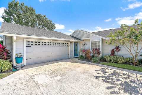 18352 Flagship Circle, Jupiter, FL 33458