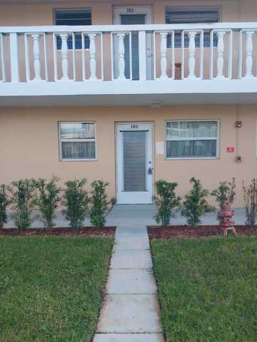 2192 NE 1st Way, Boynton Beach, FL 33435
