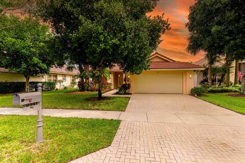 9141 Bay Harbour Circle, West Palm Beach, FL 33411