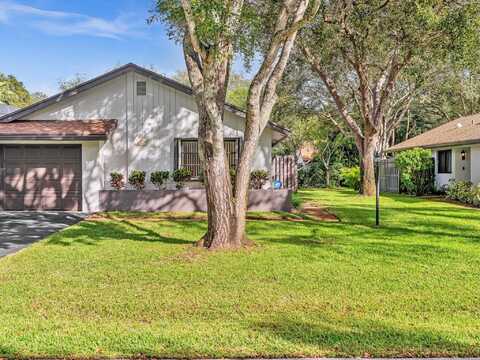 3845 Arelia Drive S, Delray Beach, FL 33445