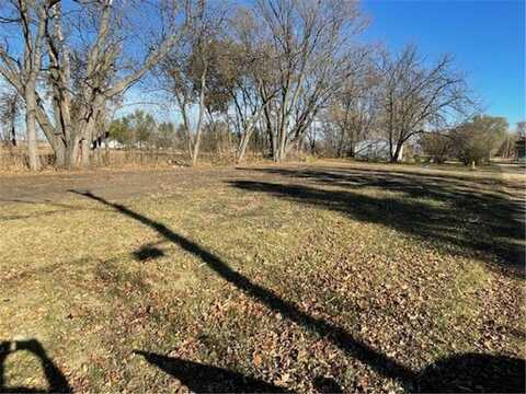 340 3rd Street, Walnut Grove, MN 56180