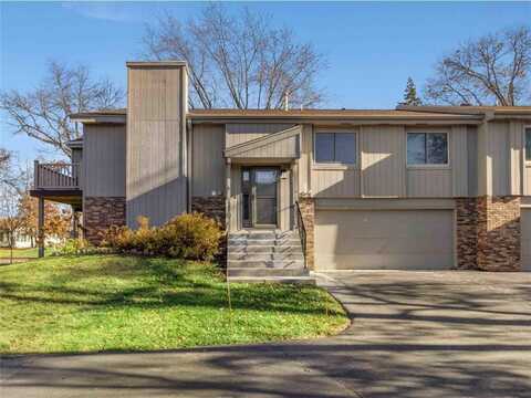 2242 Spruce Drive, Brainerd, MN 56401