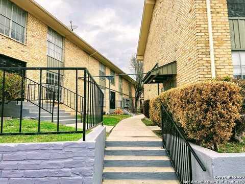 6611 Southpoint St, San Antonio, TX 78229