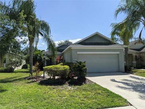 4911 NEWPORT NEWS CIRCLE, LAKEWOOD RANCH, FL 34211