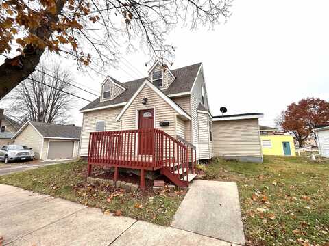 109 E Saratoga Street, Tomah, WI 54660