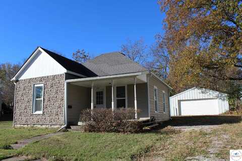 1504 S Quincy, Sedalia, MO 65301