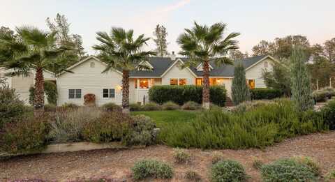 8101 Montgomery Circle, Redding, CA 96001