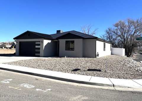 5600 THE GREENS Court, Farmington, NM 87402