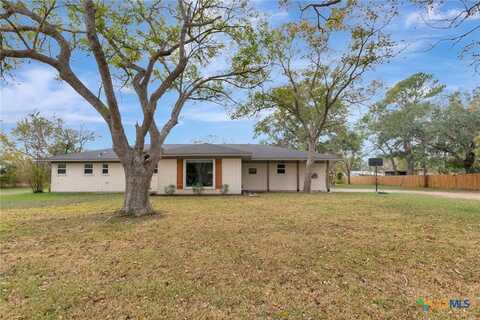 1117 N East Street, Edna, TX 77957