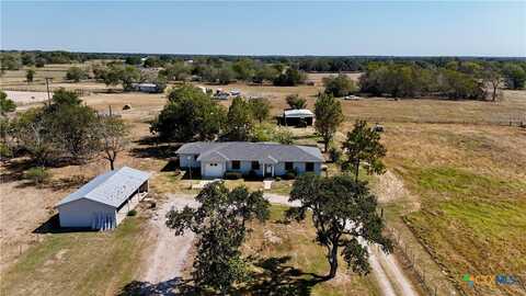 171 Fm 2616, Hallettsville, TX 77964